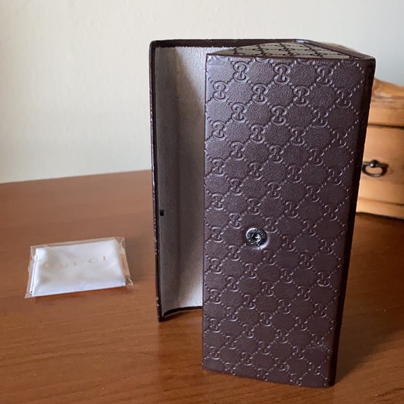 Gucci Glasses Case - Picture 8 of 9